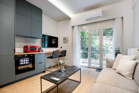 TV and multimedia, View (from property/room), Balcony/Terrace, Kitchen or kitchenette, Living room, Seating area, Dining area, air conditioner