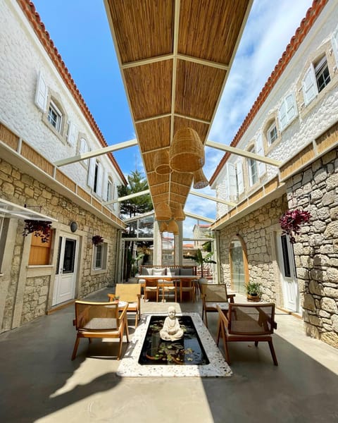 Inner courtyard view