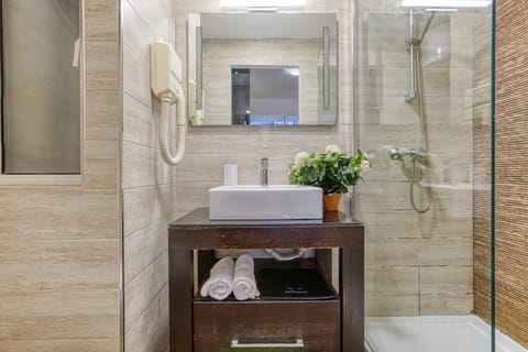 Stylish 1Bedroom Studio in the heart of St Julians 303 Apartment in Saint Julians