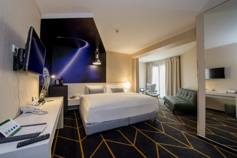 Bedroom, Garden view