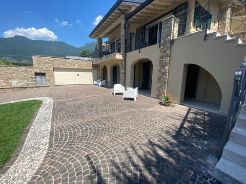 Vela di Soleville camere con e senza vista lago con ristorante & pizzeria Hotel in Province of Brescia