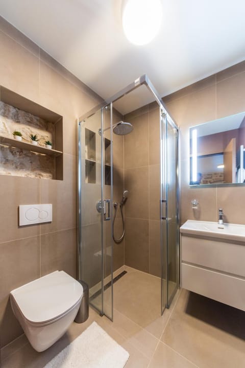 Studio Suites Mila Apartment in Komiža