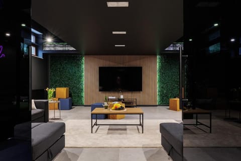 Communal lounge/ TV room, Game Room