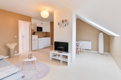 TV and multimedia, Kitchen or kitchenette