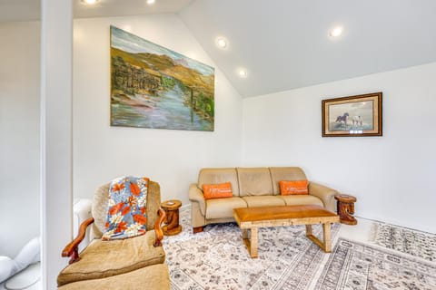 Walk to Lake Chicot Cottage with Yard and Views! House in Mississippi