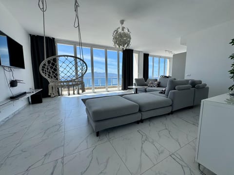 Penthouse Paulina Apartment in Sarandë