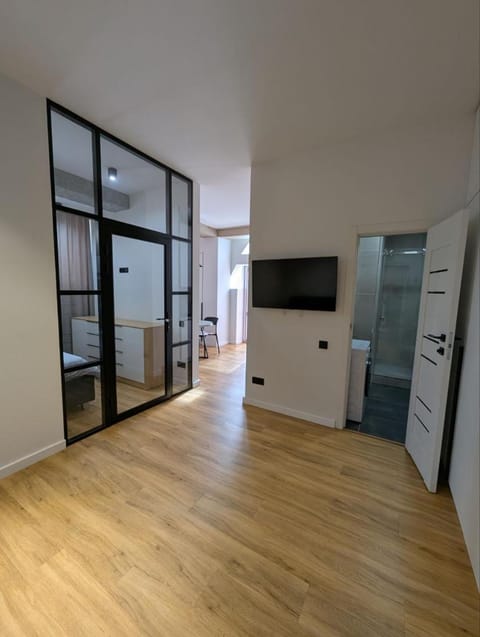TV and multimedia, wardrobe