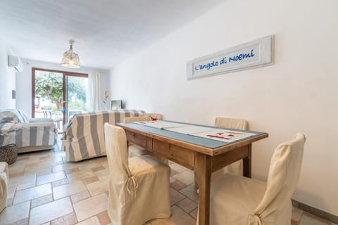 L'Angolo di Noemi - Chia Apartment in Chia