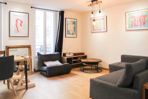 Spacious T4 with Wifi near Bercy Apartment in Paris