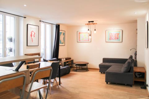 Spacious T4 with Wifi near Bercy Apartment in Paris