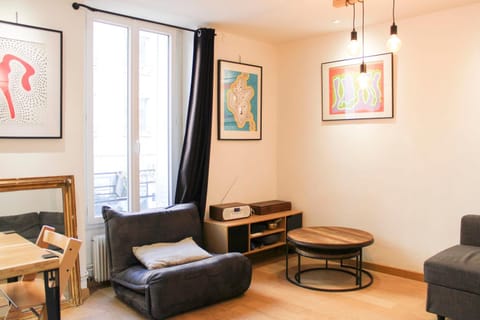 Spacious T4 with Wifi near Bercy Apartment in Paris