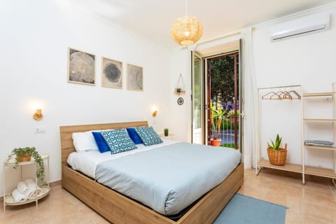 Living room, Bedroom