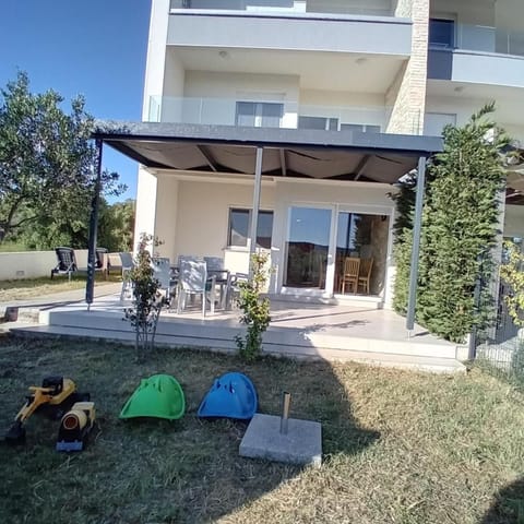 Property building, Patio, Garden, Garden view