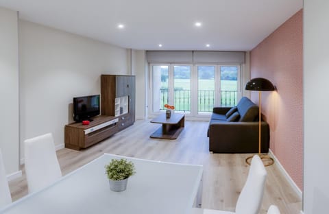 Day, Living room, Garden view