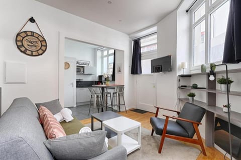 Communal lounge/ TV room, Living room, Dining area