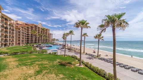 Property building, Spring, Day, Beach, Sea view, Swimming pool, sunbed