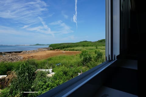 Mountain view, Sea view