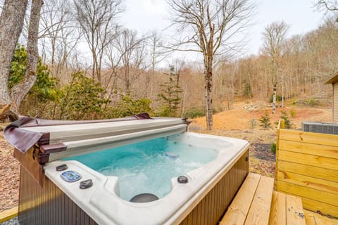 Group Getaway! 8,000-Sq-Ft Gem, Arcade and Theater House in Beech Mountain