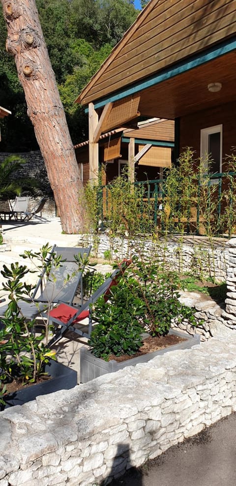 Patio, Balcony/Terrace