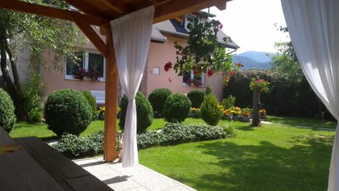 Seating area, Garden view