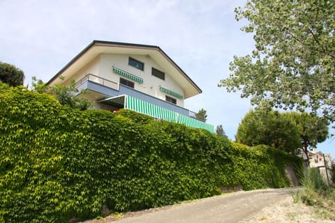 The Incantation Guest House Bed and Breakfast in Montesilvano