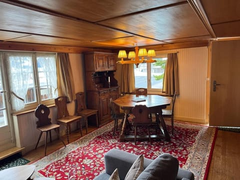 Quietly situated holiday home with marvelous mountain views Apartment in Adelboden