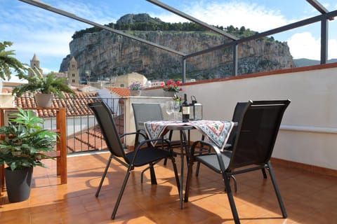View (from property/room), Balcony/Terrace