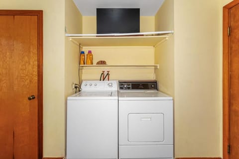 Cedaroma private Home in Resort to relax in the northwoods House in St Germain