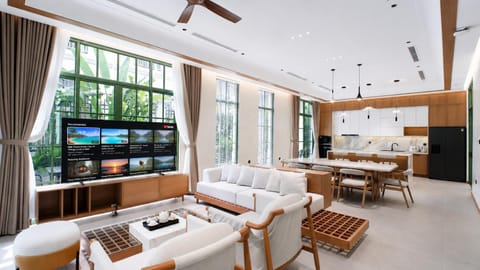 Communal lounge/ TV room, Living room