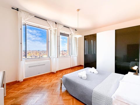 Bed, Bird's eye view, View (from property/room), Photo of the whole room, Bedroom, City view, Garden view, Landmark view, Mountain view, Street view, towels, wardrobe, air conditioner, air conditioner