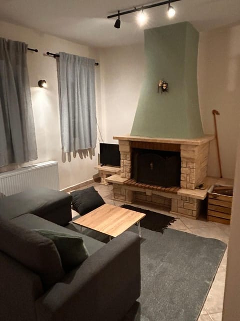 Living room, Seating area, fireplace