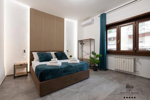 Bed, Photo of the whole room, Bedroom, internet, towels, wardrobe, air conditioner