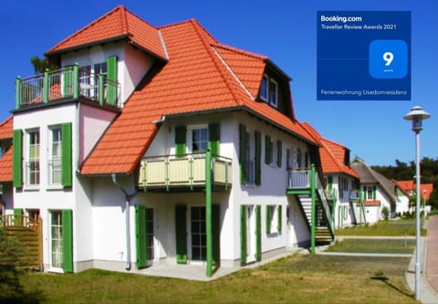 Property building, Neighbourhood, Garden