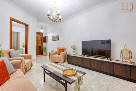 Communal lounge/ TV room, TV and multimedia, Living room, Seating area