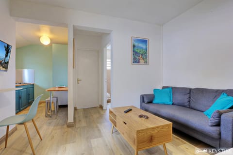 TV and multimedia, Seating area