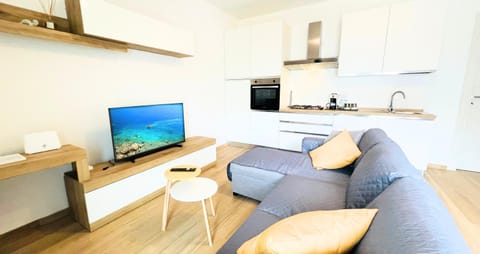 Kitchen or kitchenette, Seating area