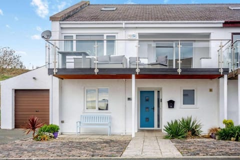 Annedd Lon House in Abersoch