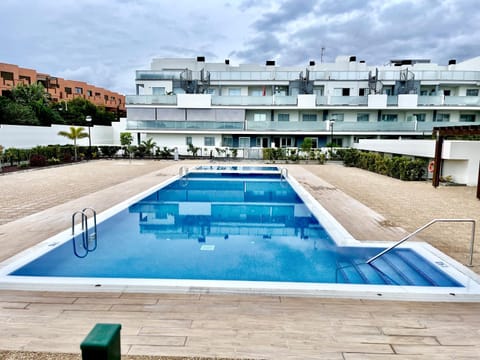 Property building, Pool view, Swimming pool