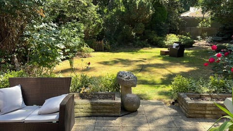 Patio, Spring, Garden