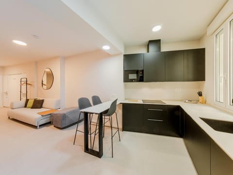 Kitchen or kitchenette, Living room