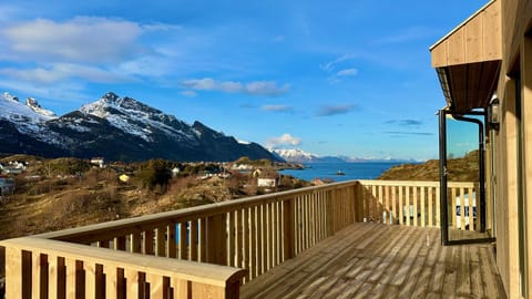 View (from property/room), Balcony/Terrace, Mountain view, Sea view