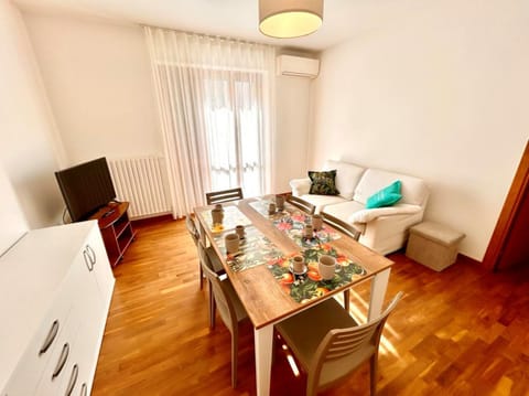 Trilo Michele, in centro a Sirolo Apartment in Sirolo