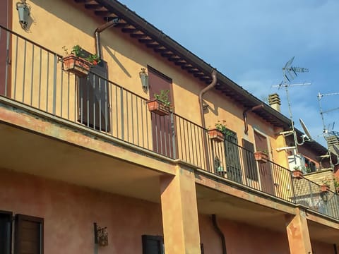Property building, View (from property/room), Balcony/Terrace