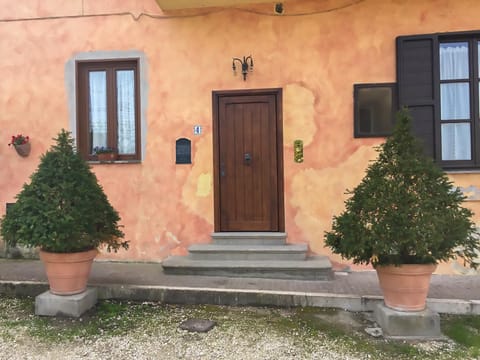 Facade/entrance, Day