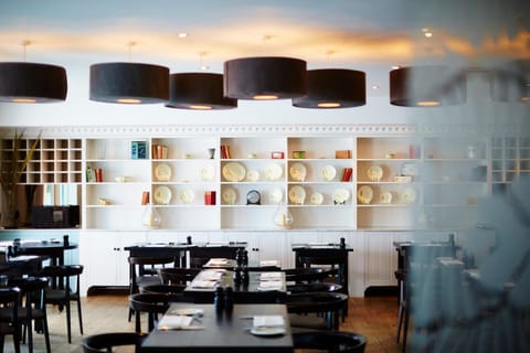 St Moritz Hotel Houses Villa in England