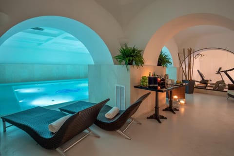 Hot Tub, Spa and wellness centre/facilities, Swimming pool, sunbed