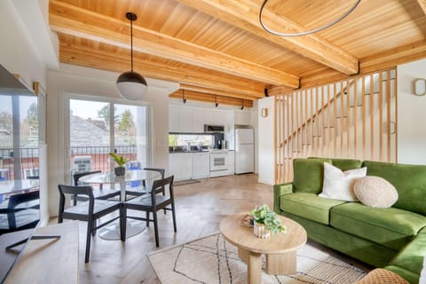 Stay Portland - Alberta Arts Escape - Modern 3BR Townhome House in Portland