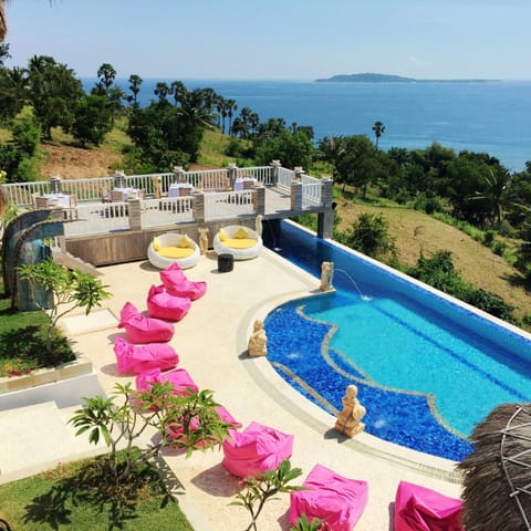 Balcony/Terrace, Pool view, Swimming pool, Swimming pool