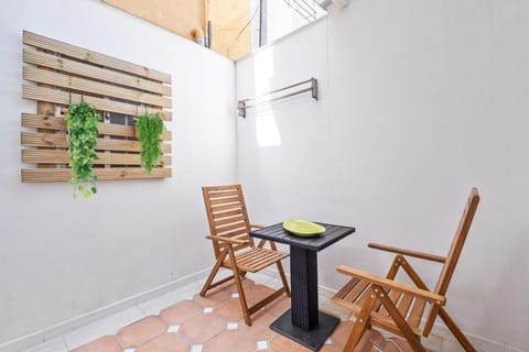 Apartamento en la Playa con patio Apartment in Malaga