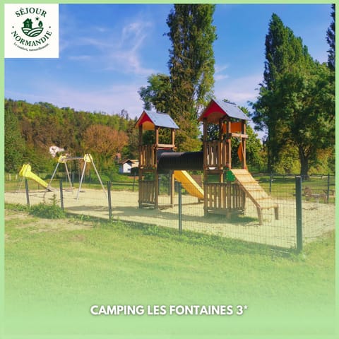 Mobile home 6P XL Climatisation TV WIFI parcelle XXL au calme Chalet in Île-de-France